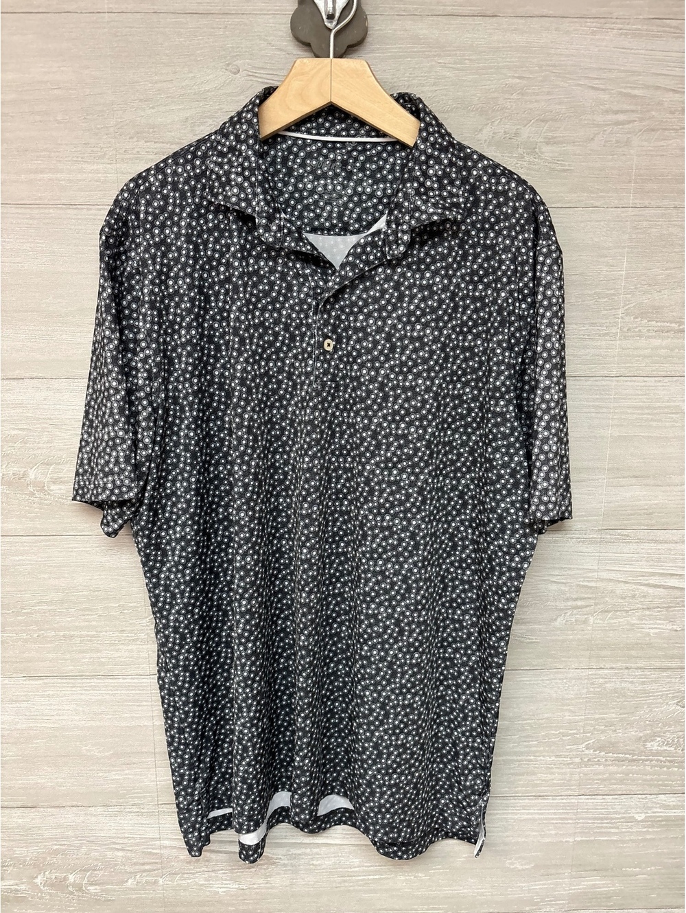 * | Johnnie-O | polo. Size L.